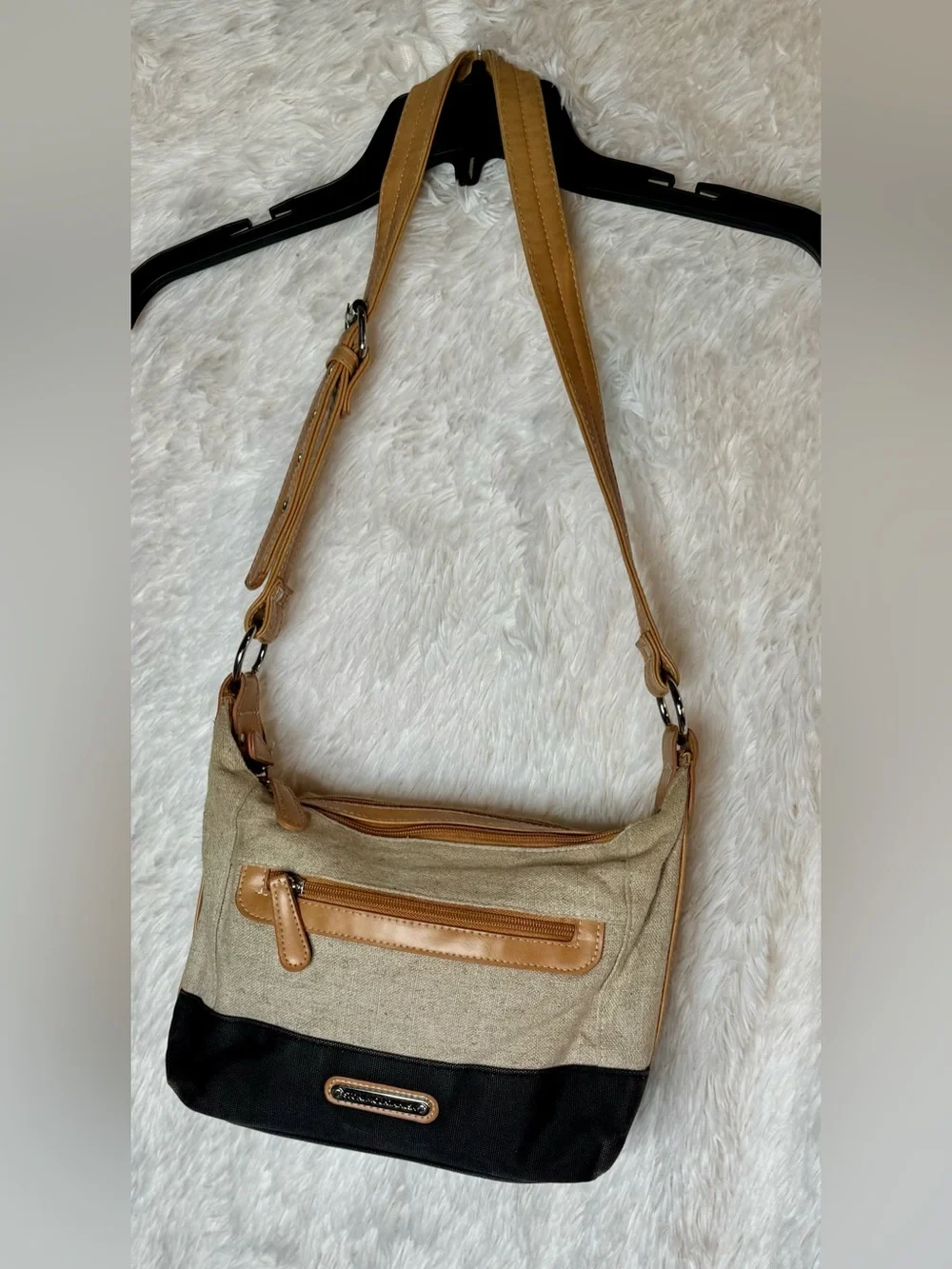 Stone Mountain Color Block Crossbody Bag - Picture 2 of 12
